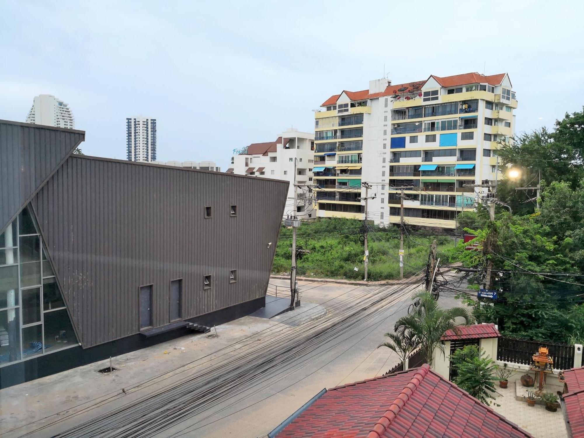 Jomtien Hill Resort Pratamnak Pattaya Exterior photo