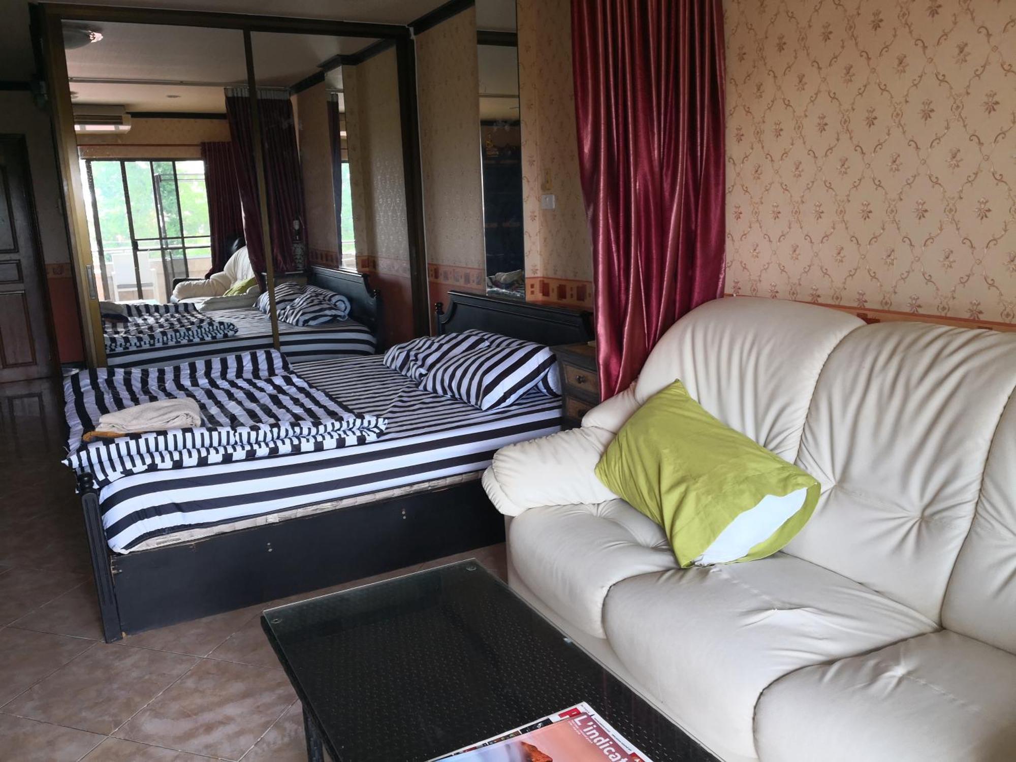 Jomtien Hill Resort Pratamnak Pattaya Exterior photo