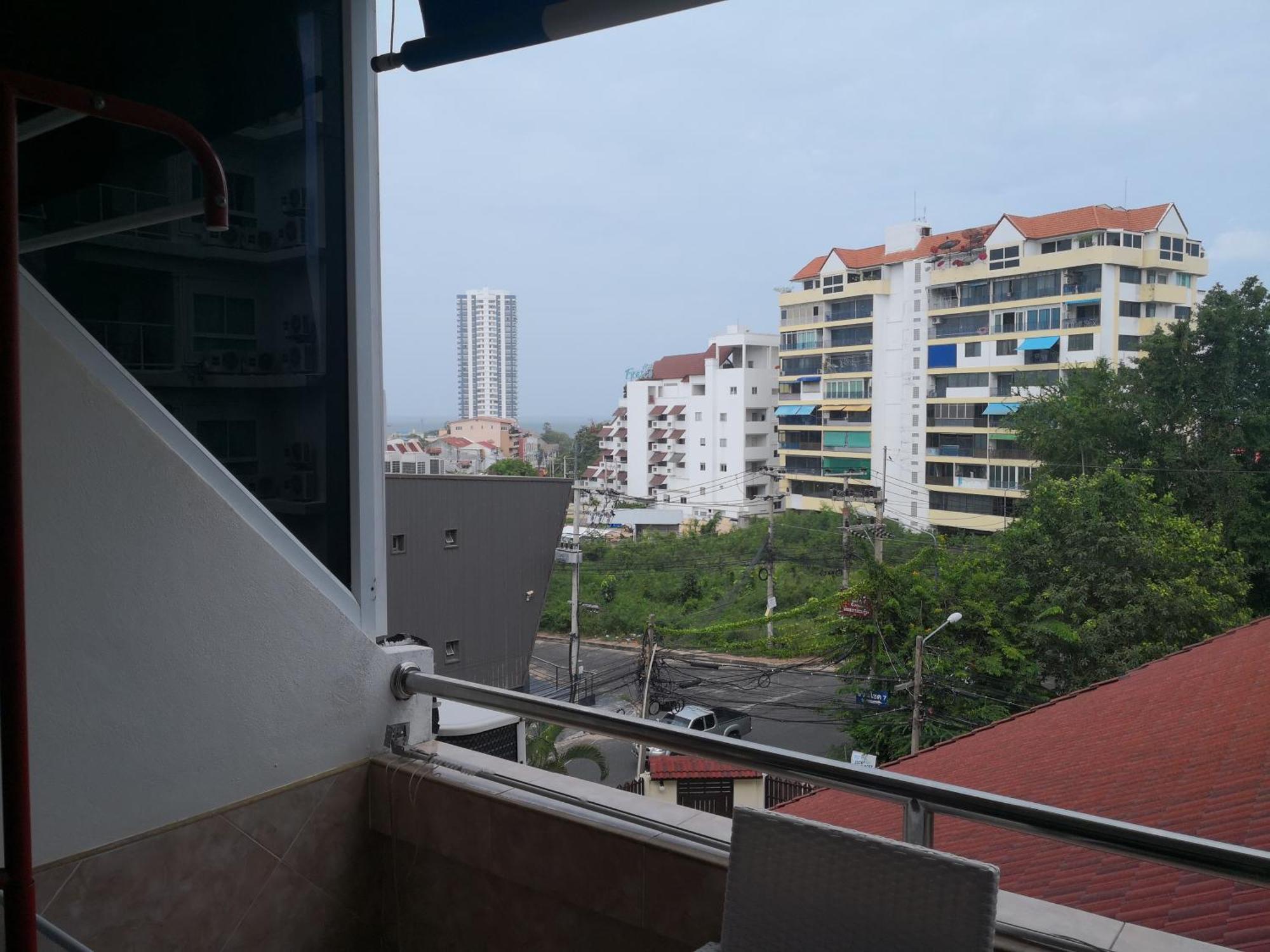 Jomtien Hill Resort Pratamnak Pattaya Exterior photo